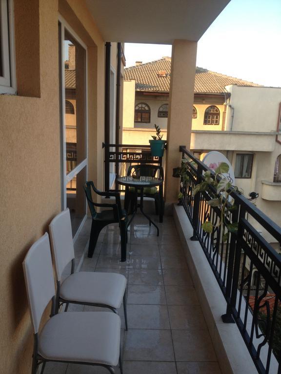 Emona Apartment Бургас Экстерьер фото